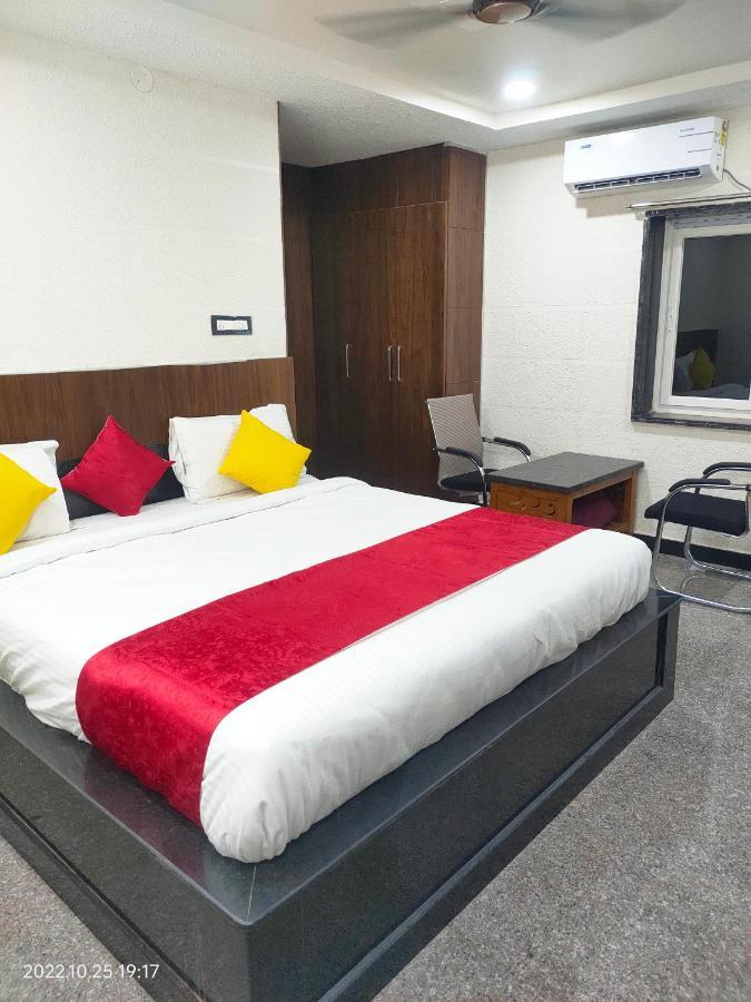 Hotel New Maruthi Inn, Lb Nagar Hyderabad Exterior photo
