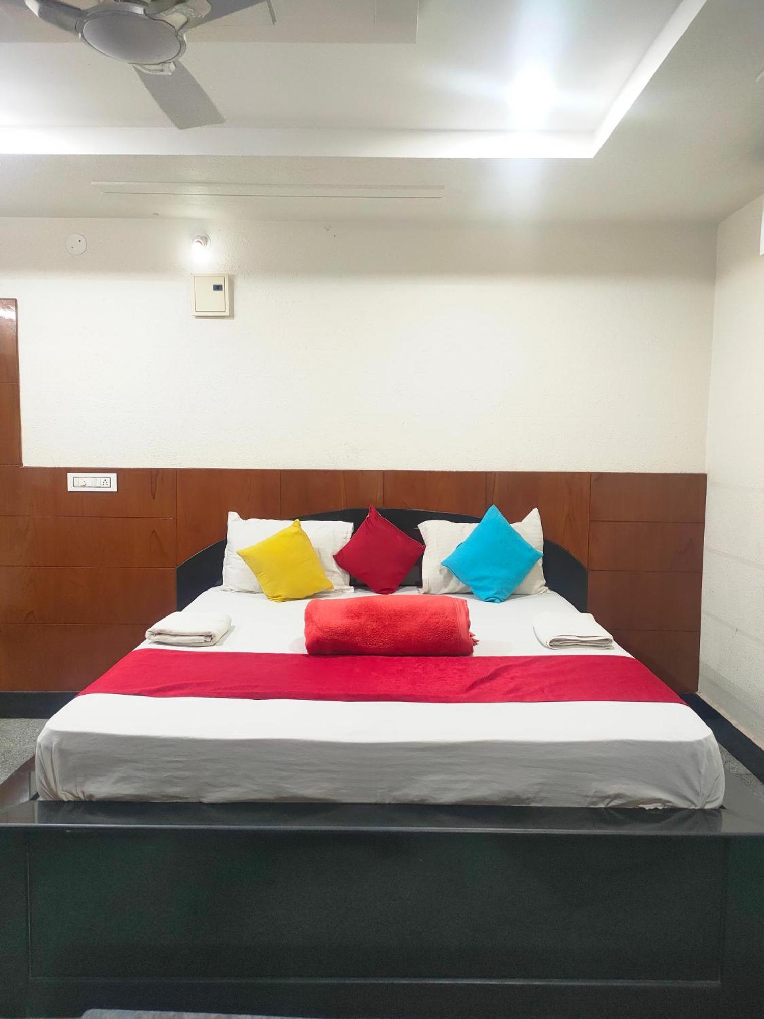 Hotel New Maruthi Inn, Lb Nagar Hyderabad Exterior photo