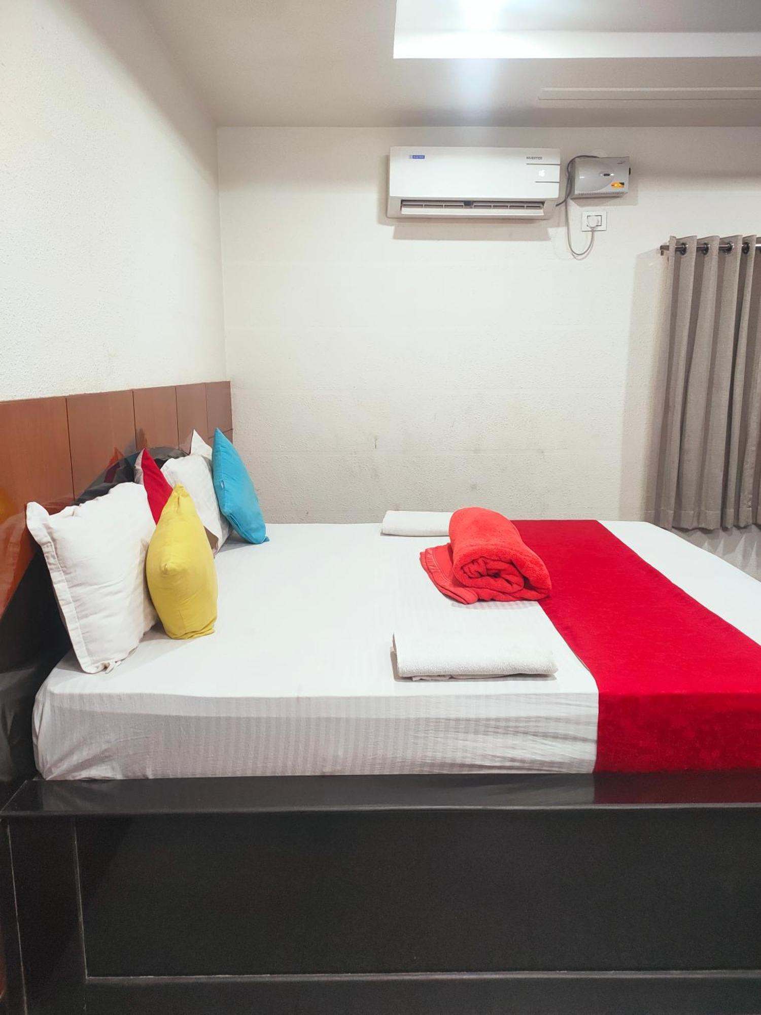 Hotel New Maruthi Inn, Lb Nagar Hyderabad Exterior photo